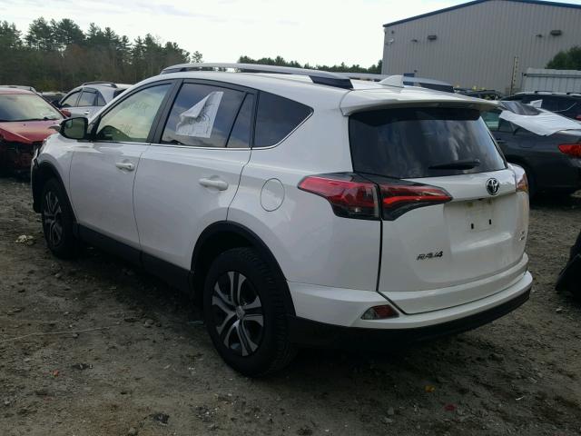 JTMBFREV1HJ133534 - 2017 TOYOTA RAV4 LE WHITE photo 3