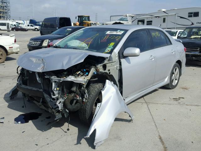 2T1BU4EE0BC559372 - 2011 TOYOTA COROLLA SILVER photo 2