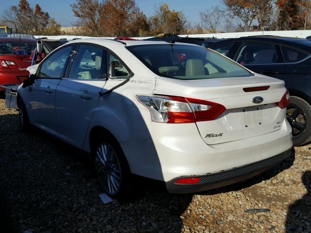 1FAHP3H23CL304678 - 2012 FORD FOCUS SEL WHITE photo 3