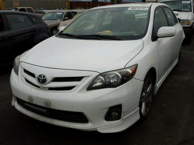 5YFBU4EE7DP146111 - 2013 TOYOTA COROLLA BA WHITE photo 2