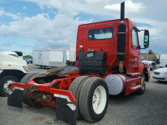 4V4N19UF91N323008 - 2001 VOLVO VN VNL RED photo 4