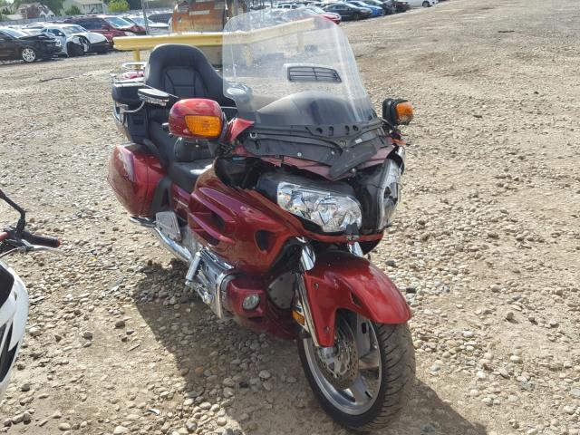 1HFSC47H88A701321 - 2008 HONDA GL1800 RED photo 1