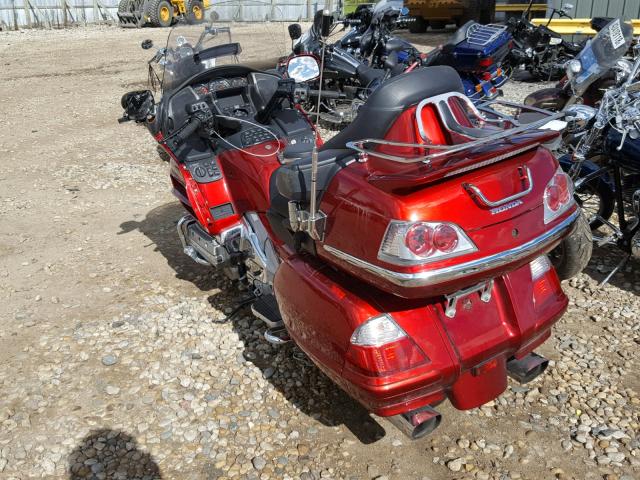 1HFSC47H88A701321 - 2008 HONDA GL1800 RED photo 3