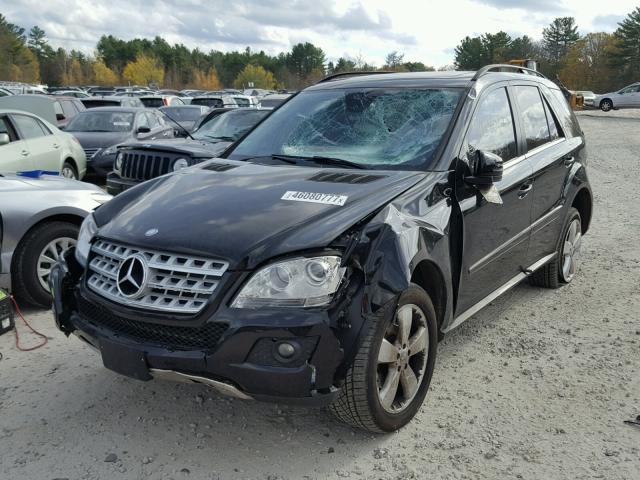 4JGBB8GB3BA723908 - 2011 MERCEDES-BENZ ML 350 4MA BLACK photo 2