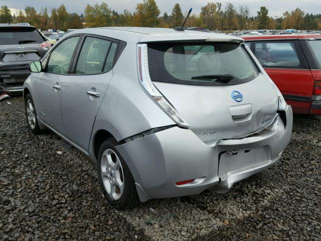 1N4AZ0CP7DC405589 - 2013 NISSAN LEAF S SILVER photo 3