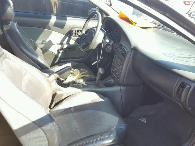 1G8ZY12701Z104060 - 2001 SATURN SC2 YELLOW photo 5