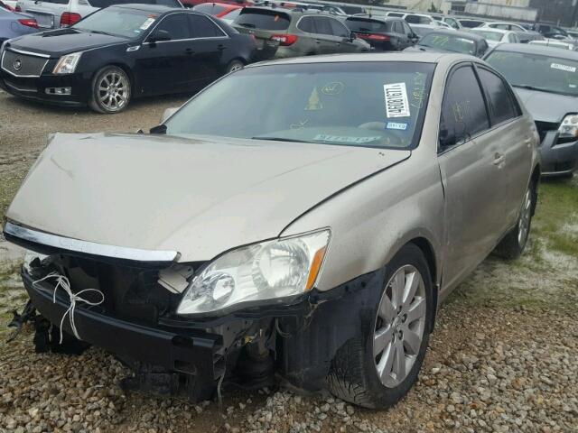 4T1BK36B56U127840 - 2006 TOYOTA AVALON XL GOLD photo 2