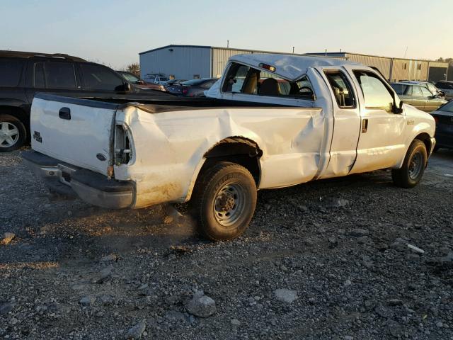 1FTNX20L04ED54147 - 2004 FORD F250 WHITE photo 4