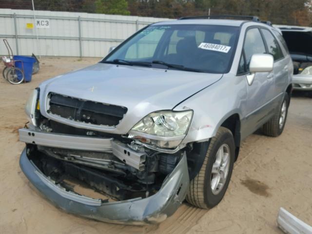 JTJHF10U420287563 - 2002 LEXUS RX SILVER photo 2