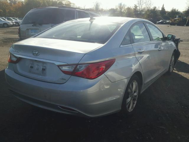 5NPEC4AC4DH611008 - 2013 HYUNDAI SONATA SE 黑色 照片 4