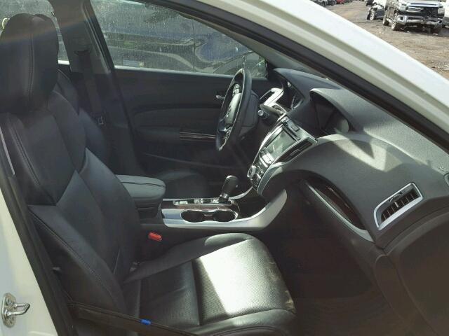 19UUB1F5XGA010948 - 2016 ACURA TLX TECH WHITE photo 5