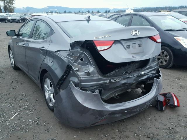 5NPDH4AE8DH427690 - 2013 HYUNDAI ELANTRA GL GRAY photo 3