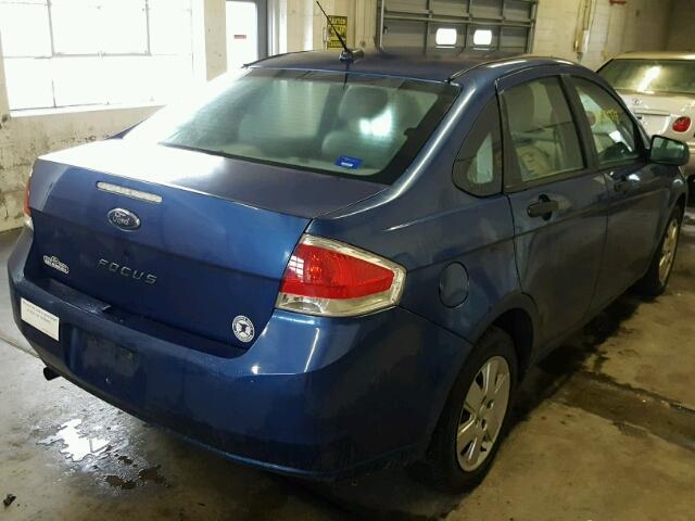 1FAHP34N68W179147 - 2008 FORD FOCUS S/SE BLUE photo 4