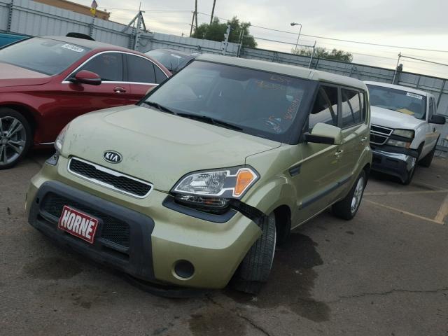 KNDJT2A20B7287910 - 2011 KIA SOUL GREEN photo 2