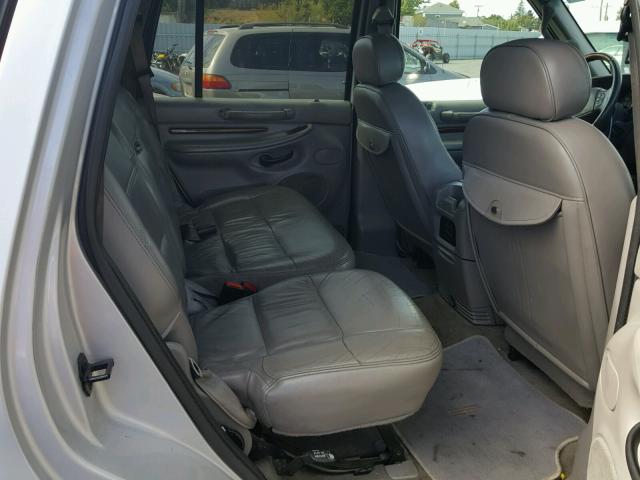 5LMPU28A0YLJ13459 - 2000 LINCOLN NAVIGATOR 灰色 照片 6