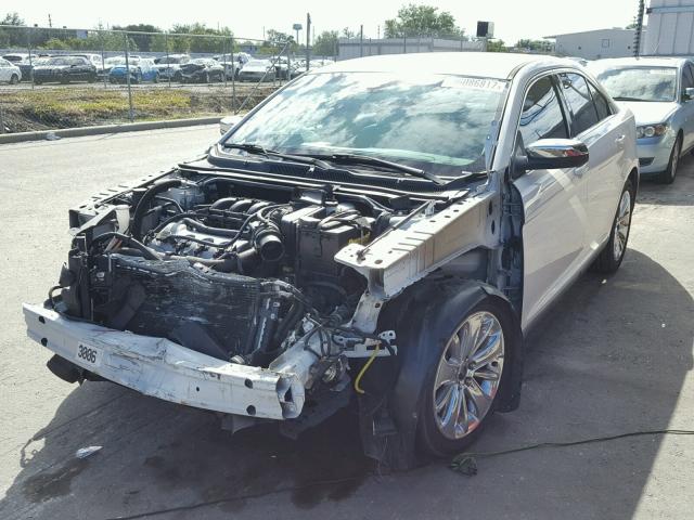 1FAHP2FW3AG158188 - 2010 FORD TAURUS WHITE photo 2