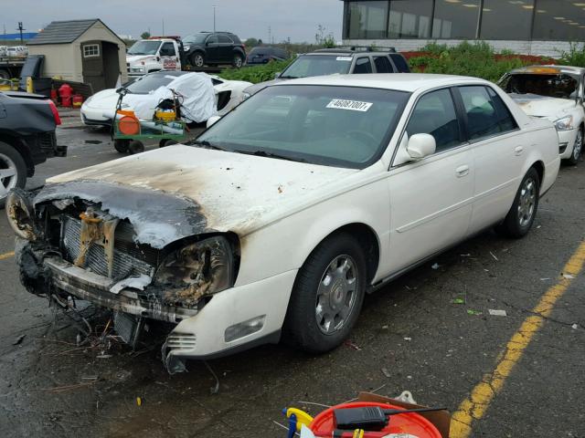 1G6KD54Y81U153555 - 2001 CADILLAC DEVILLE WHITE photo 2