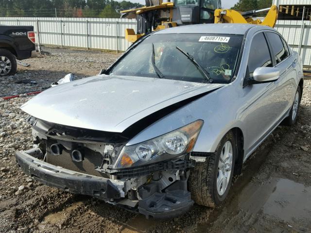 1HGCP2F47AA039826 - 2010 HONDA ACCORD LXP SILVER photo 2