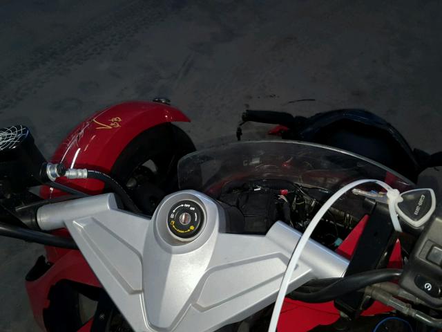 2BXJAHA198V000546 - 2008 CAN-AM SPYDER ROA RED photo 8