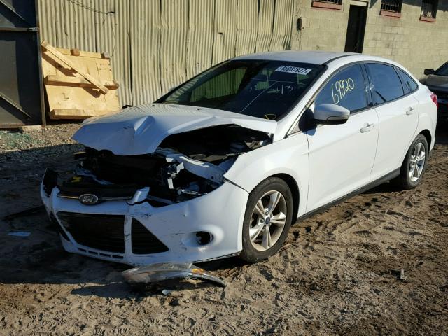 1FADP3F28EL255482 - 2014 FORD FOCUS SE WHITE photo 2