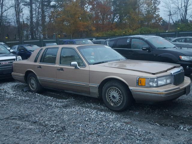 1LNCM83W9MY745378 - 1991 LINCOLN TOWN CAR GOLD photo 1