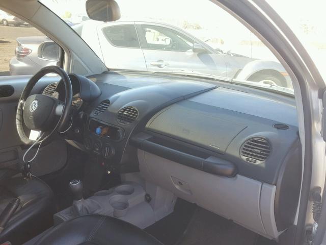 3VWCD21C8XM470531 - 1999 VOLKSWAGEN NEW BEETLE 银色 照片 9