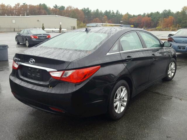 5NPEB4AC2DH712552 - 2013 HYUNDAI SONATA GLS BLACK photo 4