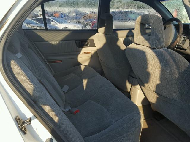 2G4WB52K621107797 - 2002 BUICK REGAL LS WHITE photo 6