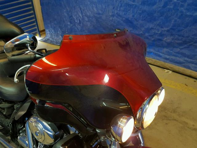 1HD1KEM18CB692935 - 2012 HARLEY-DAVIDSON FLHTK RED photo 10