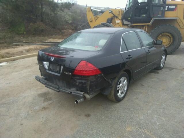 1HGCM56736A150935 - 2006 HONDA ACCORD BLACK photo 4