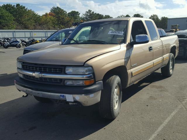 1GCEK19TX1E135557 - 2001 CHEVROLET SILVERADO TAN photo 2