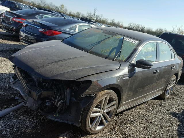 1VWDT7A34HC019474 - 2017 VOLKSWAGEN PASSAT R-L BLACK photo 2