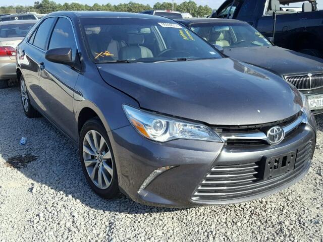 4T1BF1FK1FU946241 - 2015 TOYOTA CAMRY LE GRAY photo 1