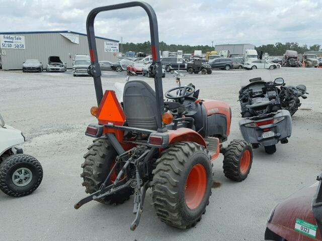 B2301HSD52704 - 2017 KUTA TRACTOR ORANGE photo 4