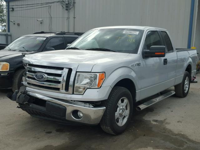 1FTFX1CFXBFD36749 - 2011 FORD F150 SUPER SILVER photo 2