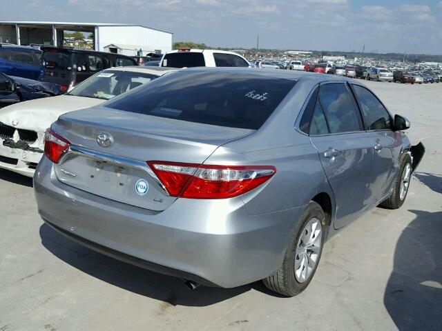 4T1BF1FK3FU894174 - 2015 TOYOTA CAMRY LE 银色 照片 4