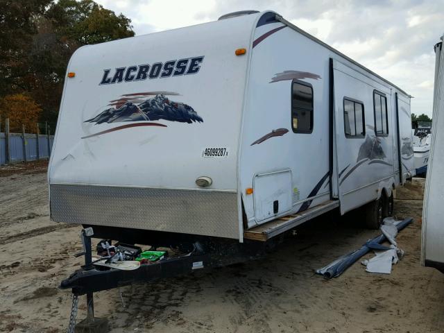 5ZT2LCXB9CB001938 - 2012 LACR CAMPER WHITE photo 2