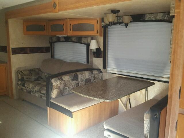 4YDT29723A1530376 - 2010 KEYSTONE SPRINGER 白色 照片 6