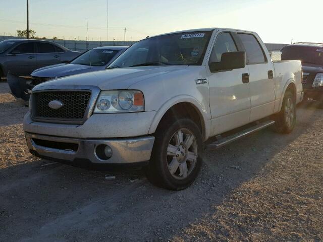 1FTPW12V17FA59741 - 2007 FORD F150 SUPER WHITE photo 2