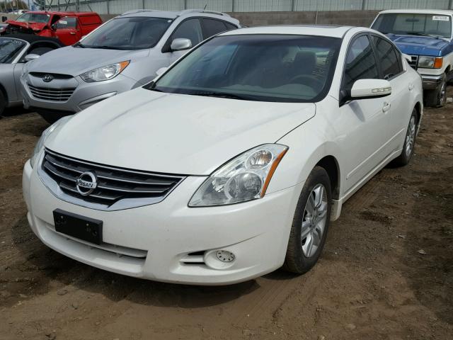 1N4AL2AP8BN490248 - 2011 NISSAN ALTIMA BAS WHITE photo 2