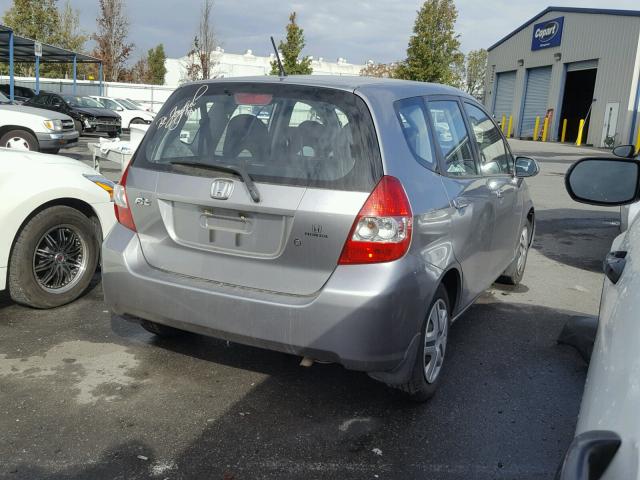 JHMGD37438S010209 - 2008 HONDA FIT SILVER photo 4