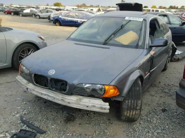 WBABN33411JW55996 - 2001 BMW 325 CI GRAY photo 2