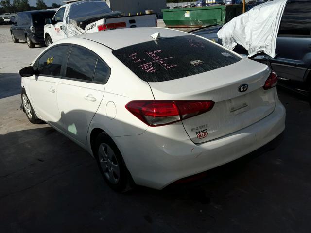 3KPFK4A72HE016548 - 2017 KIA FORTE LX WHITE photo 3