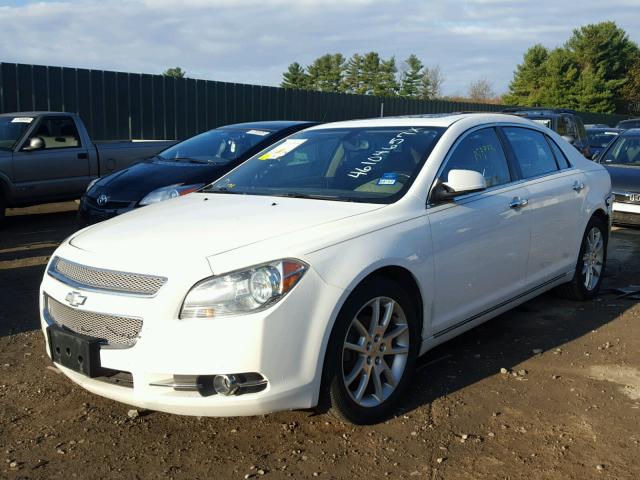 1G1ZE5E72BF304239 - 2011 CHEVROLET MALIBU LTZ WHITE photo 2