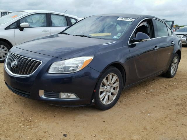 2G4GS5ER1D9129952 - 2013 BUICK REGAL PREM BLUE photo 2