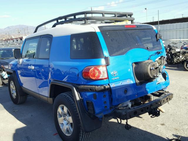 JTEZU11FX8K003083 - 2008 TOYOTA FJ CRUISER BLUE photo 3