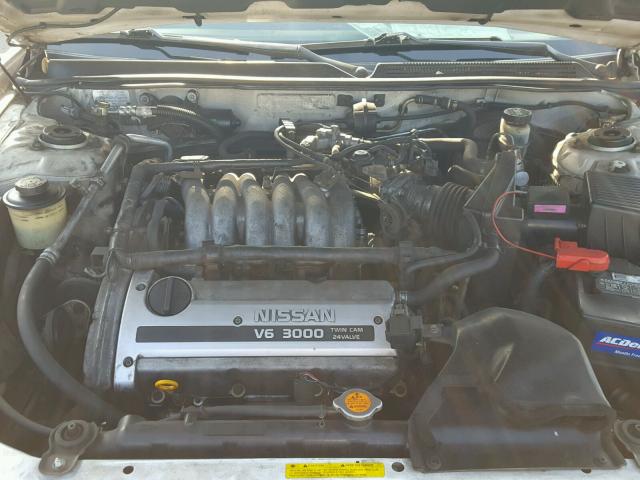 JN1CA21D9TT732799 - 1996 NISSAN MAXIMA GLE WHITE photo 7