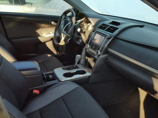 4T1BF1FK4CU633325 - 2012 TOYOTA CAMRY BASE RED photo 5