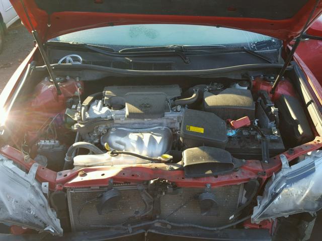 4T1BF1FK4CU633325 - 2012 TOYOTA CAMRY BASE RED photo 7