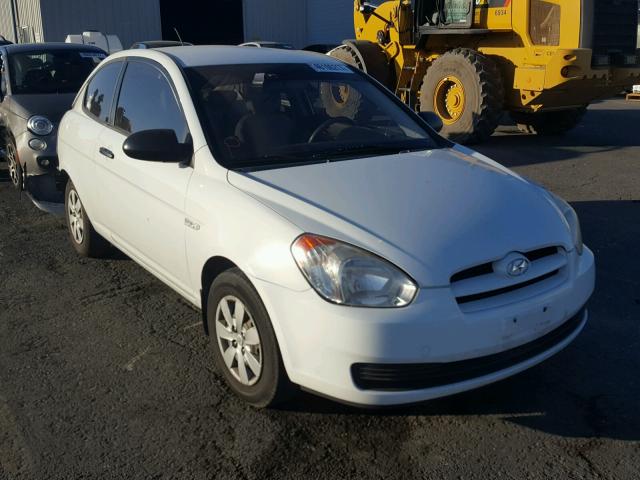 KMHCM36C18U061376 - 2008 HYUNDAI ACCENT GS WHITE photo 1